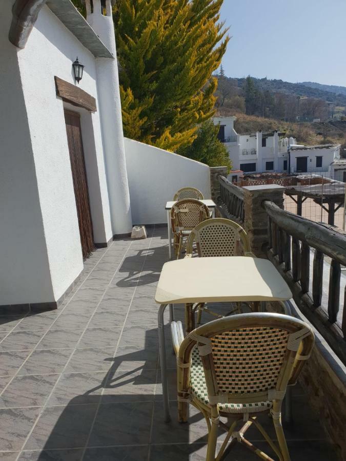 Hostal Ruta De Las Nieves Capileira Esterno foto